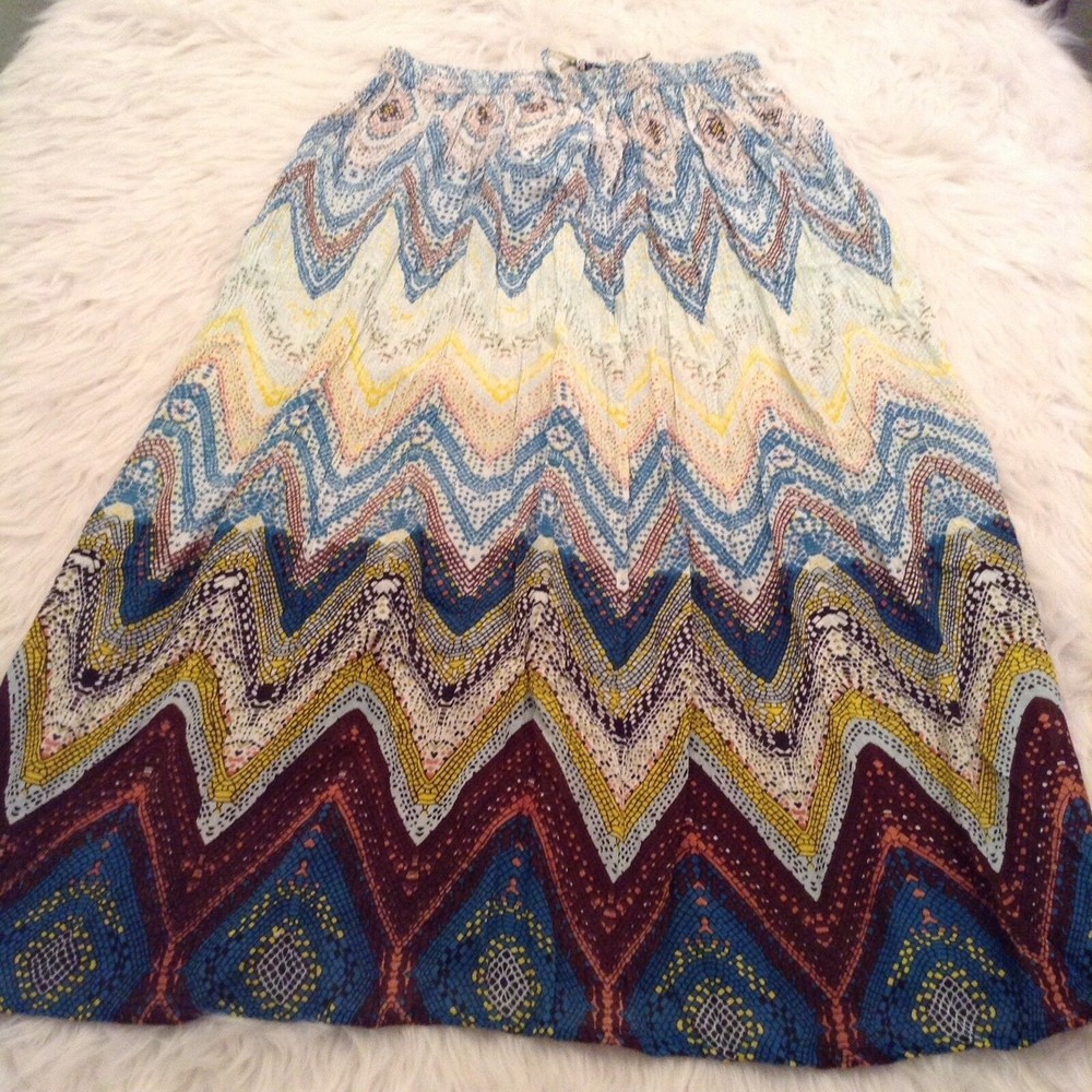 Womens Skirt Size ONE SIZE Maxi Long Semi Sheer Jack‎ Pot Pull On Elastic Waist